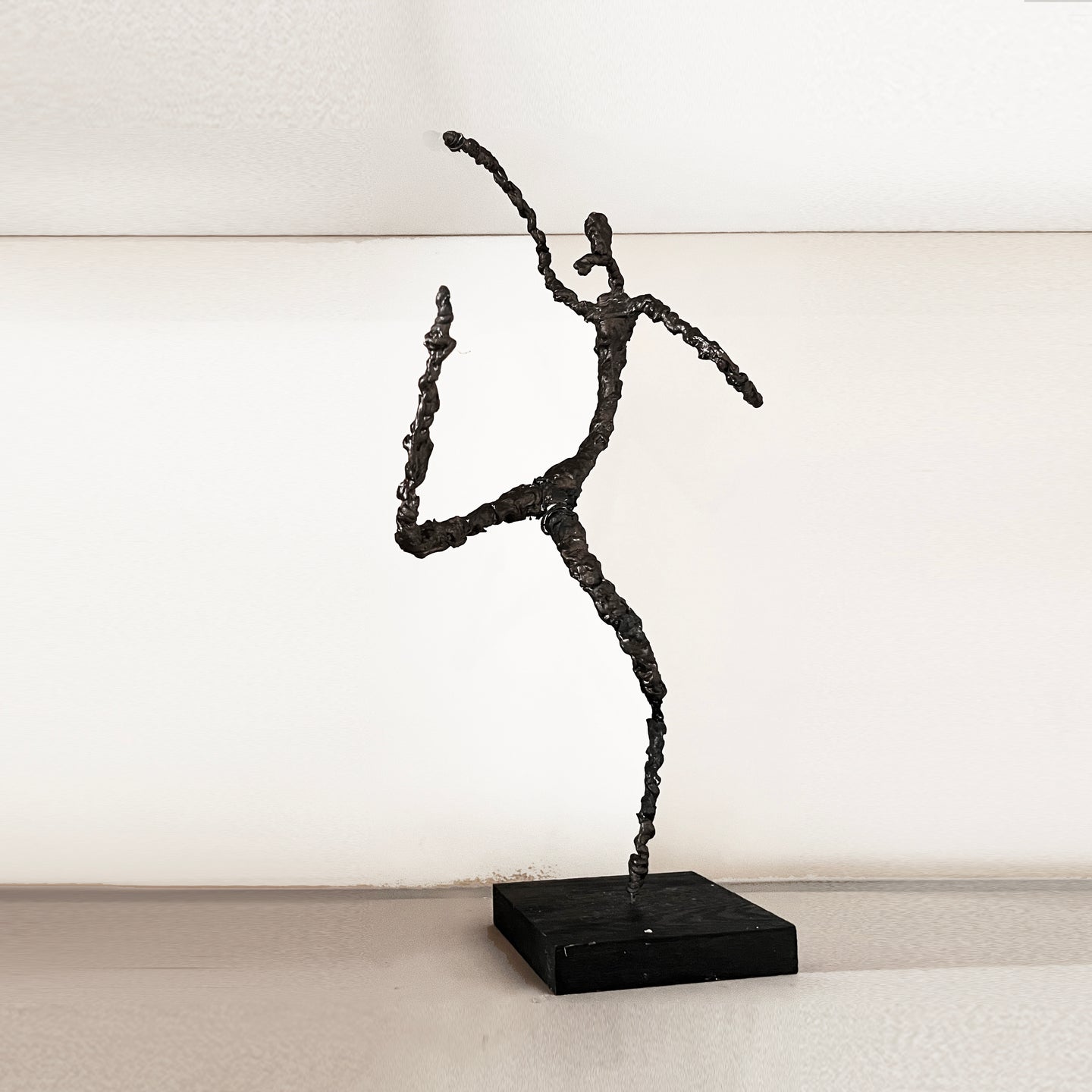 Solo Slender Movement Maquette