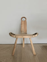 Load image into Gallery viewer, Primitive Gloria Stool
